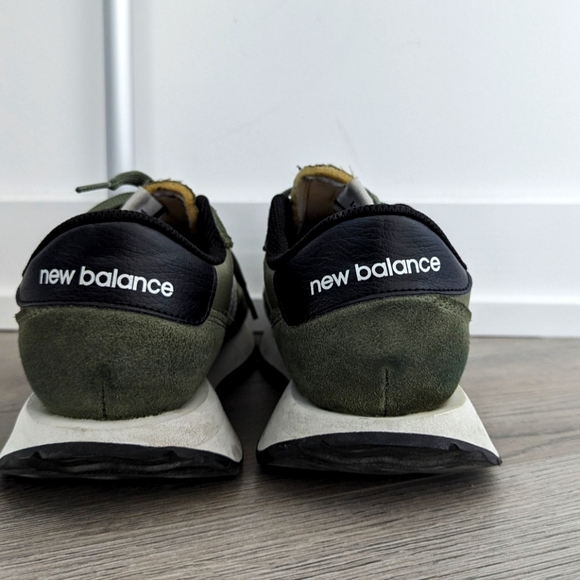 New Balance 237 in Army Green - Picture 4 of 5